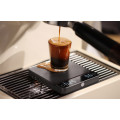 zeroHero Yunzhi E-Smart Scales: Black coffee scale in modern brewing setup. 
